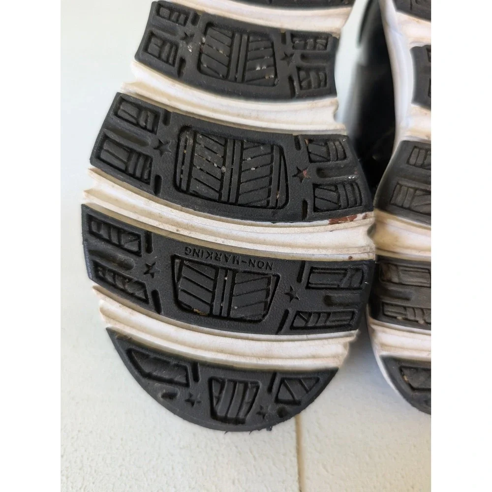Lightning McQueen Boys Sneakers Shoes Sz 7 Light Up Cars 95 Racing Black Red